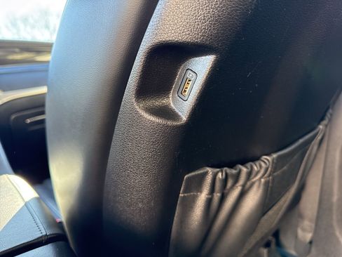 Used 2021 Hyundai Palisade Limited image 19