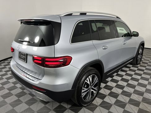 New 2025 Mercedes-Benz GLB 250 image 13
