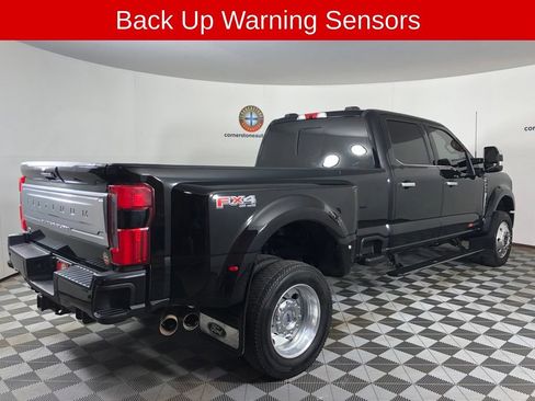 Used 2023 Ford F450 Platinum w/ FX4 Off-Road Package AWD/4WD image 17