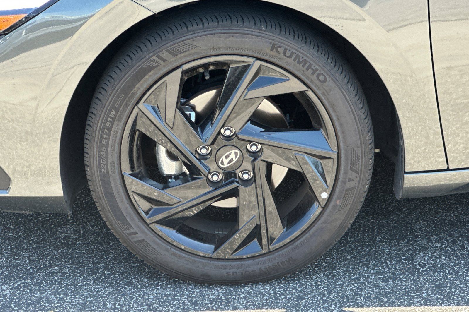 Used 2026 Hyundai Elantra Sport FWD image 34