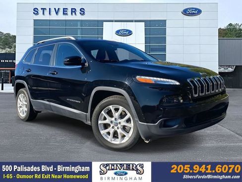 Used 2018 Jeep Cherokee Latitude Plus image 1
