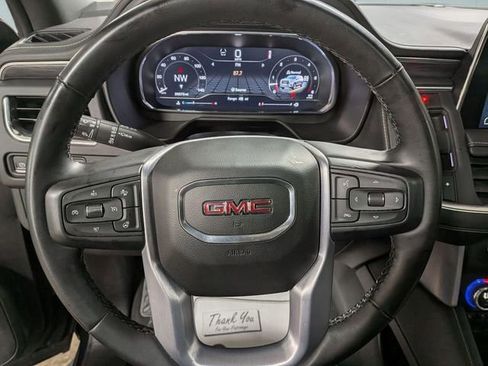 Used 2023 GMC Yukon SLT w/ SLT Premium Package AWD/4WD image 17