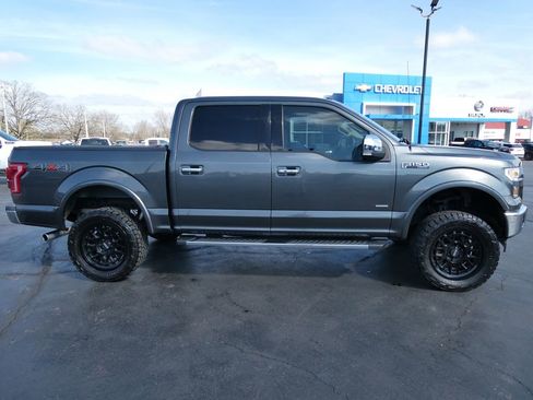 Used 2017 Ford F150 Lariat image 4