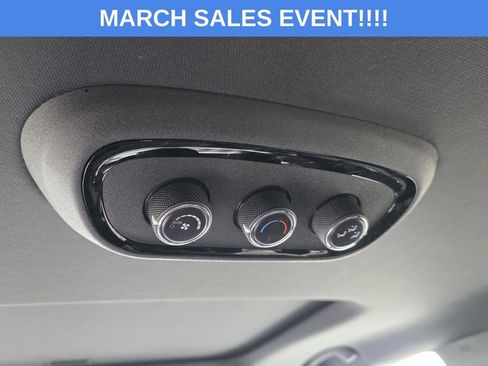 Used 2024 Dodge Durango GT image 13