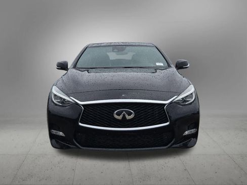 Used 2017 INFINITI QX30 Sport w/ Sport Leather Package FWD image 9