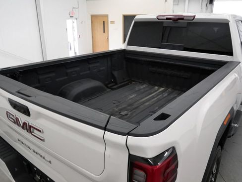 Used 2024 GMC Sierra 2500 Denali w/ Denali Reserve Package AWD/4WD image 38