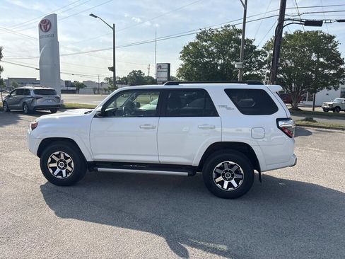 Used 2023 Toyota 4Runner TRD Off-Road Premium w/ Off Road Premium Plus Package AWD/4WD image 8