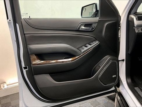 Used 2020 Chevrolet Tahoe LT RWD image 24