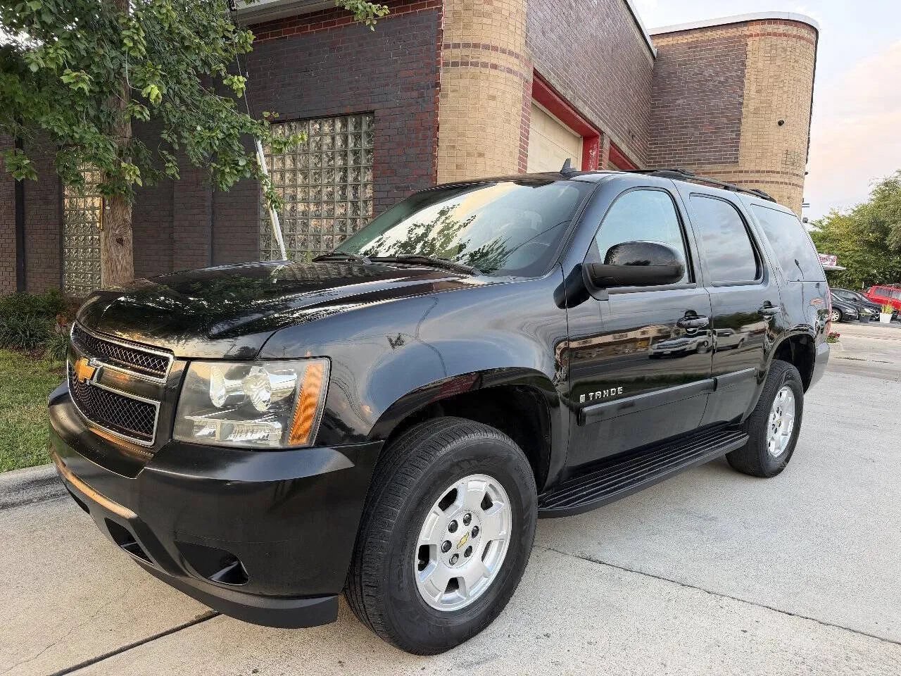 Used 2007 Chevrolet Tahoe LT AWD/4WD image 1