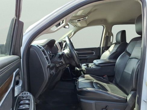 Used 2024 RAM 2500 Laramie AWD/4WD image 15
