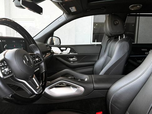 Used 2022 Mercedes-Benz Maybach GLS 600 4MATIC image 23