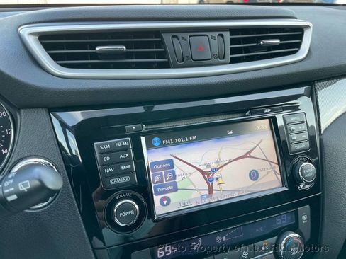 Used 2016 Nissan Rogue SL w/ SL Premium Package image 22