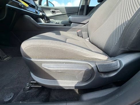 Used 2023 Kia Sportage LX AWD/4WD image 10