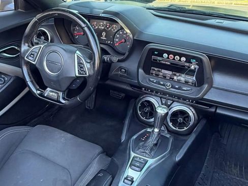 Used 2017 Chevrolet Camaro SS RWD image 18