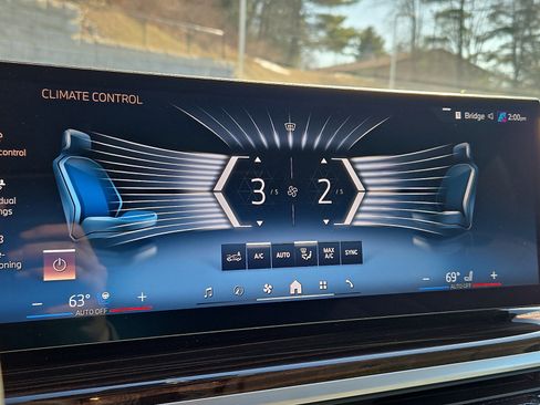 Used 2026 BMW X7 xDrive40i image 17