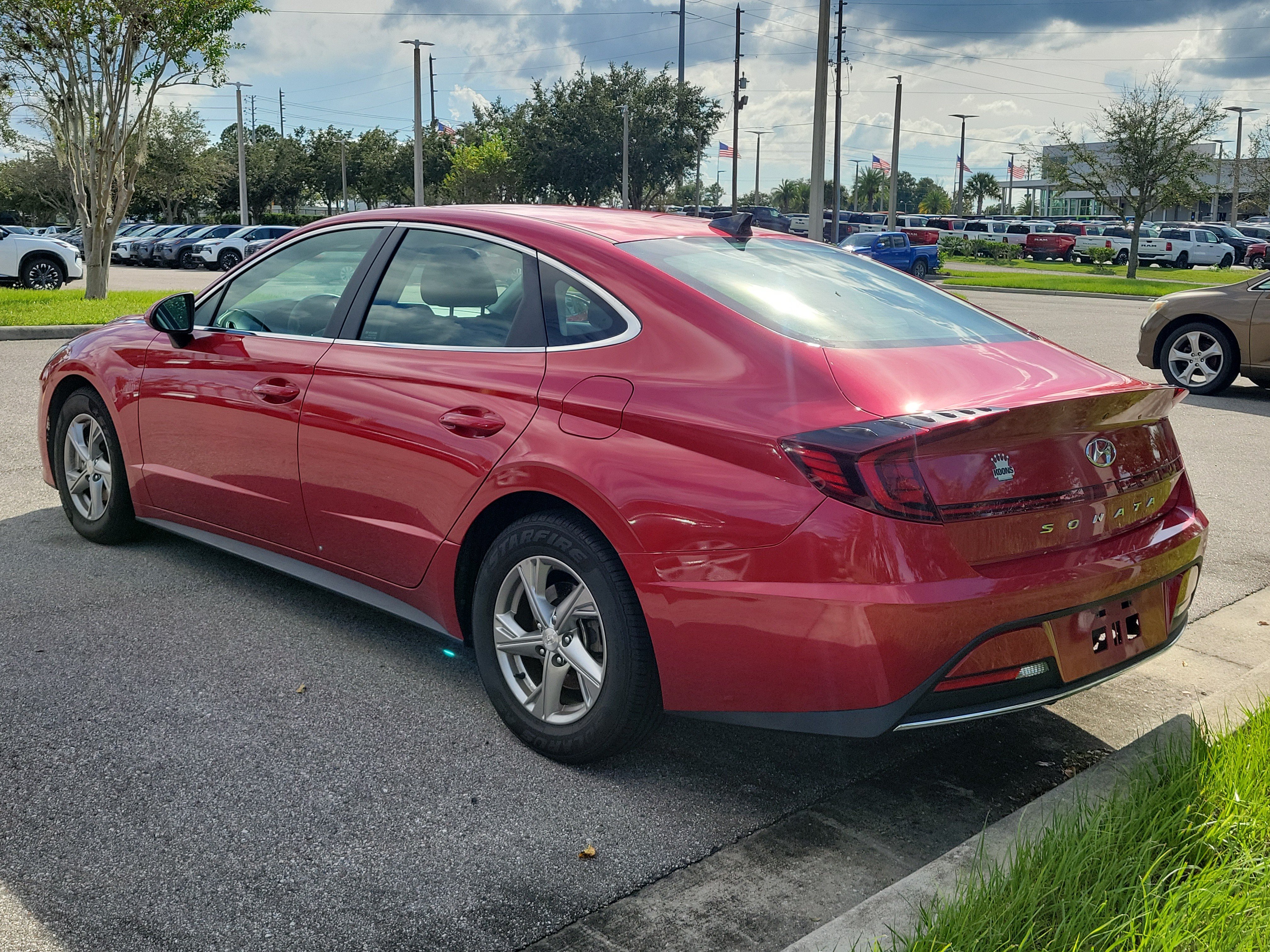 Used 2021 Hyundai Sonata SE FWD image 4