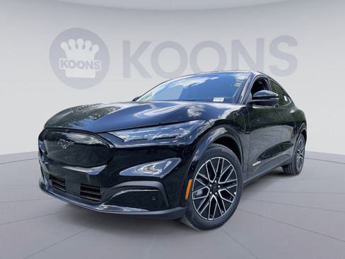 New 2025 Ford Mustang Mach-E Premium image 1