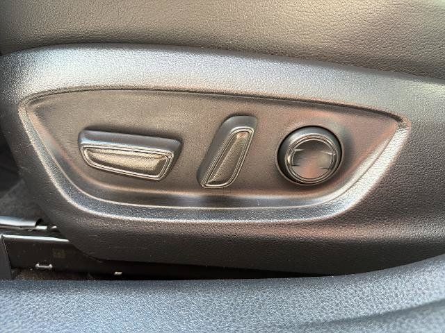 Used 2023 Toyota Camry SE FWD image 17