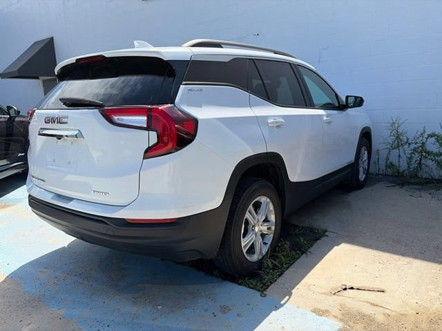 Certified 2024 GMC Terrain SLE w/ Driver Convenience Package AWD/4WD image 7