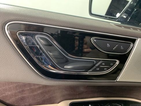 Used 2023 Lincoln Navigator Reserve image 20