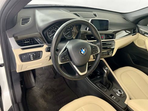 Used 2018 BMW X1 xDrive28i AWD/4WD image 10