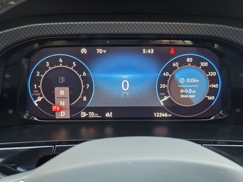 Used 2025 Volkswagen Atlas Peak Edition SE image 11