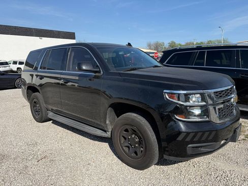 Used 2015 Chevrolet Tahoe 2WD image 2