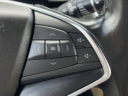 Used 2019 Cadillac XT5 FWD image 20