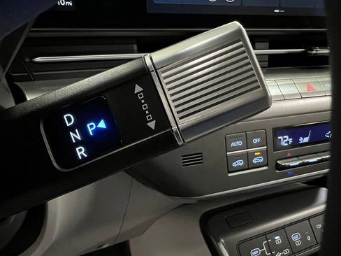 New 2026 Hyundai Kona SEL Premium FWD image 18