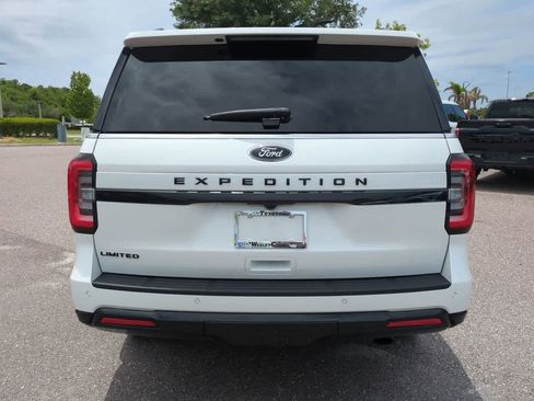 Used 2024 Ford Expedition Limited RWD image 5