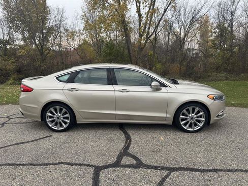 Used 2017 Ford Fusion Platinum image 6