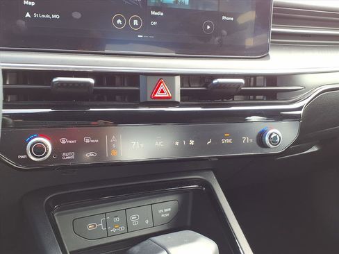 Used 2025 Kia K5 GT-Line image 8