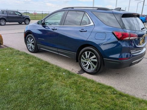 Used 2022 Chevrolet Equinox LT FWD image 9