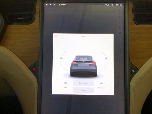 Used 2018 Tesla Model X 75D image 35