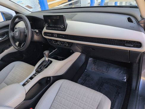 Certified 2023 Honda HR-V LX image 29