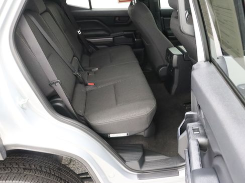 Certified 2025 Toyota 4Runner SR5 image 33