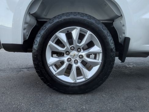 Used 2021 Chevrolet Silverado 1500 Custom image 47