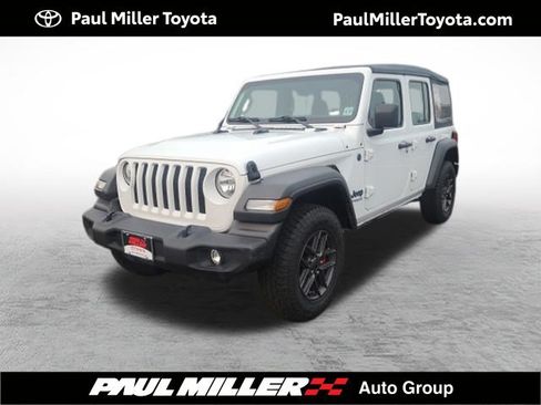 Used 2022 Jeep Wrangler Unlimited Sport AWD/4WD image 1