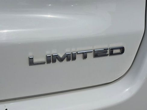 Used 2018 Jeep Compass Limited w/ Navigation Group AWD/4WD image 22