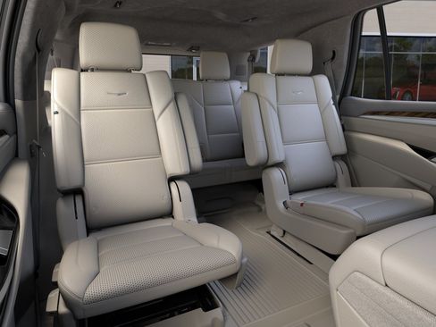 New 2026 Cadillac Escalade Platinum Luxury w/ LPO, Radiant Package AWD/4WD image 17