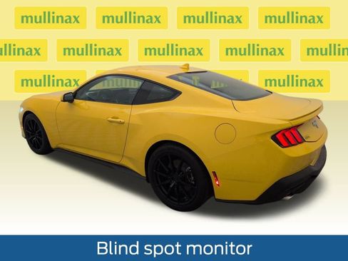 Used 2024 Ford Mustang Premium image 8