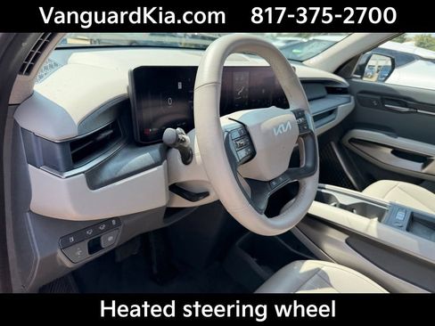 Used 2024 Kia EV9 Wind AWD/4WD image 14