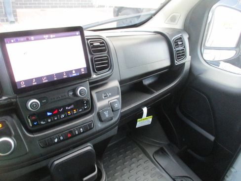 Used 2024 RAM ProMaster 3500 w/ Delivery Van Package FWD image 21
