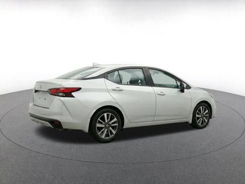 Used 2025 Nissan Versa SV FWD image 9