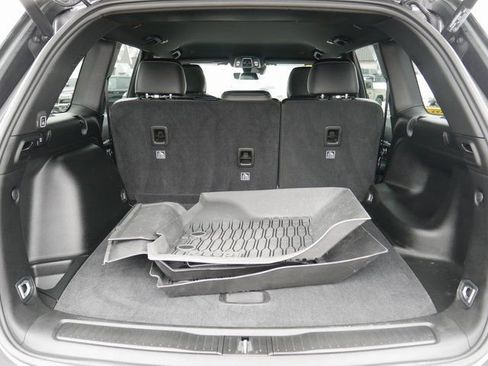 Used 2025 Jeep Grand Cherokee Limited w/ Trailer Tow Package image 11