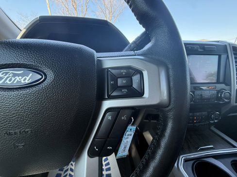 Used 2019 Ford F250 Lariat w/ Lariat Value Package image 17