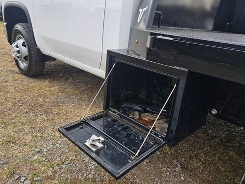 Used 2024 Chevrolet Silverado 3500 W/T w/ WT Fleet Convenience Package image 9