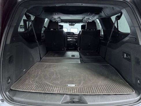 Used 2022 Cadillac Escalade ESV Sport Platinum AWD/4WD image 13