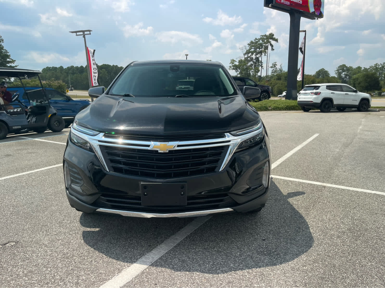 Used 2024 Chevrolet Equinox LT AWD/4WD image 2