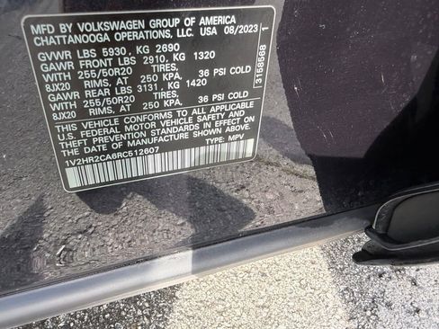 Used 2024 Volkswagen Atlas SE AWD/4WD image 34